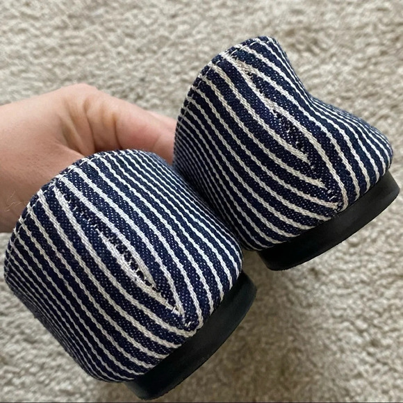 Gap Blue Stripe Pointy Denim Flats sz 6 EUC - Picture 5 of 9